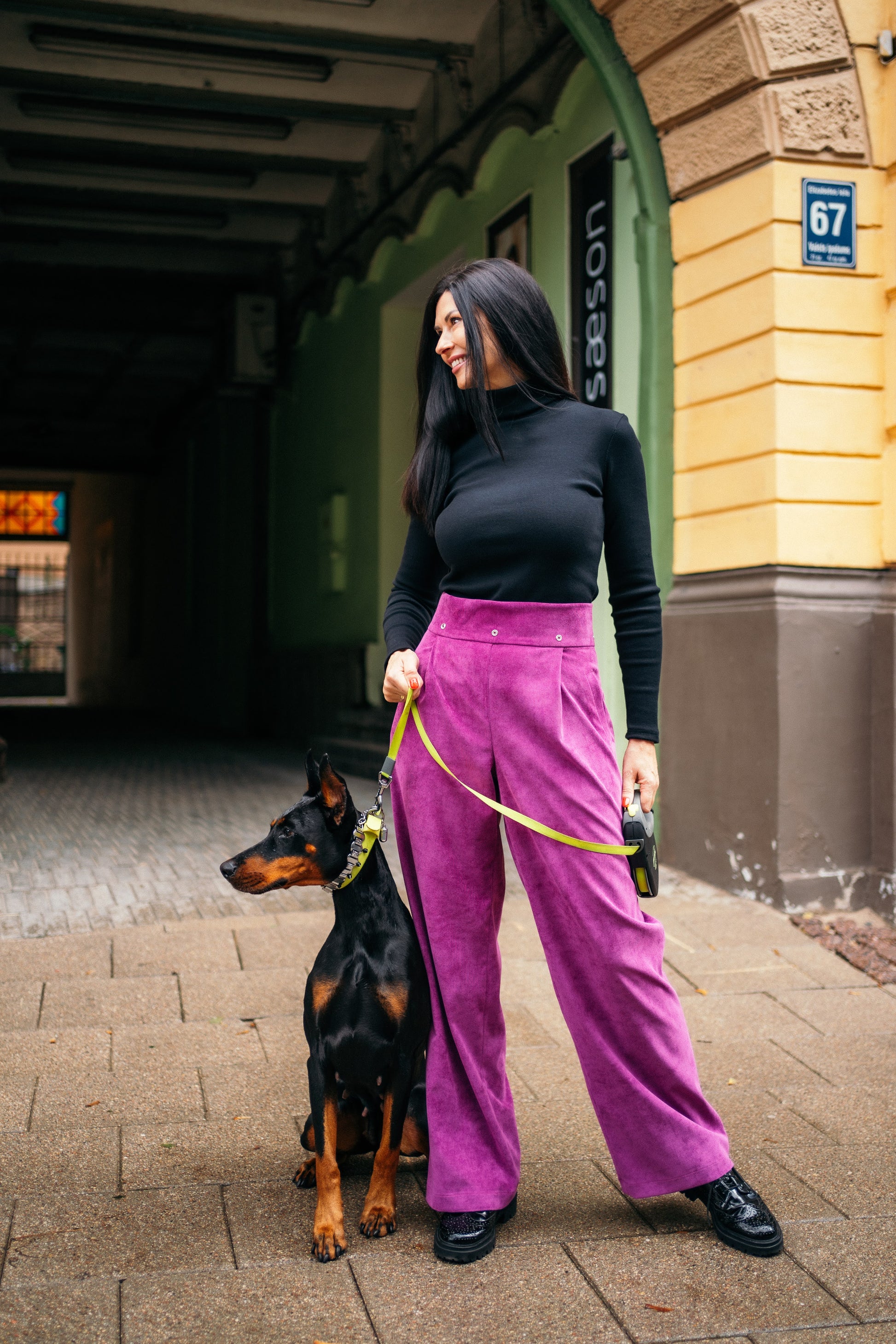 Classic style magenta pants – Albertina pockets with butik