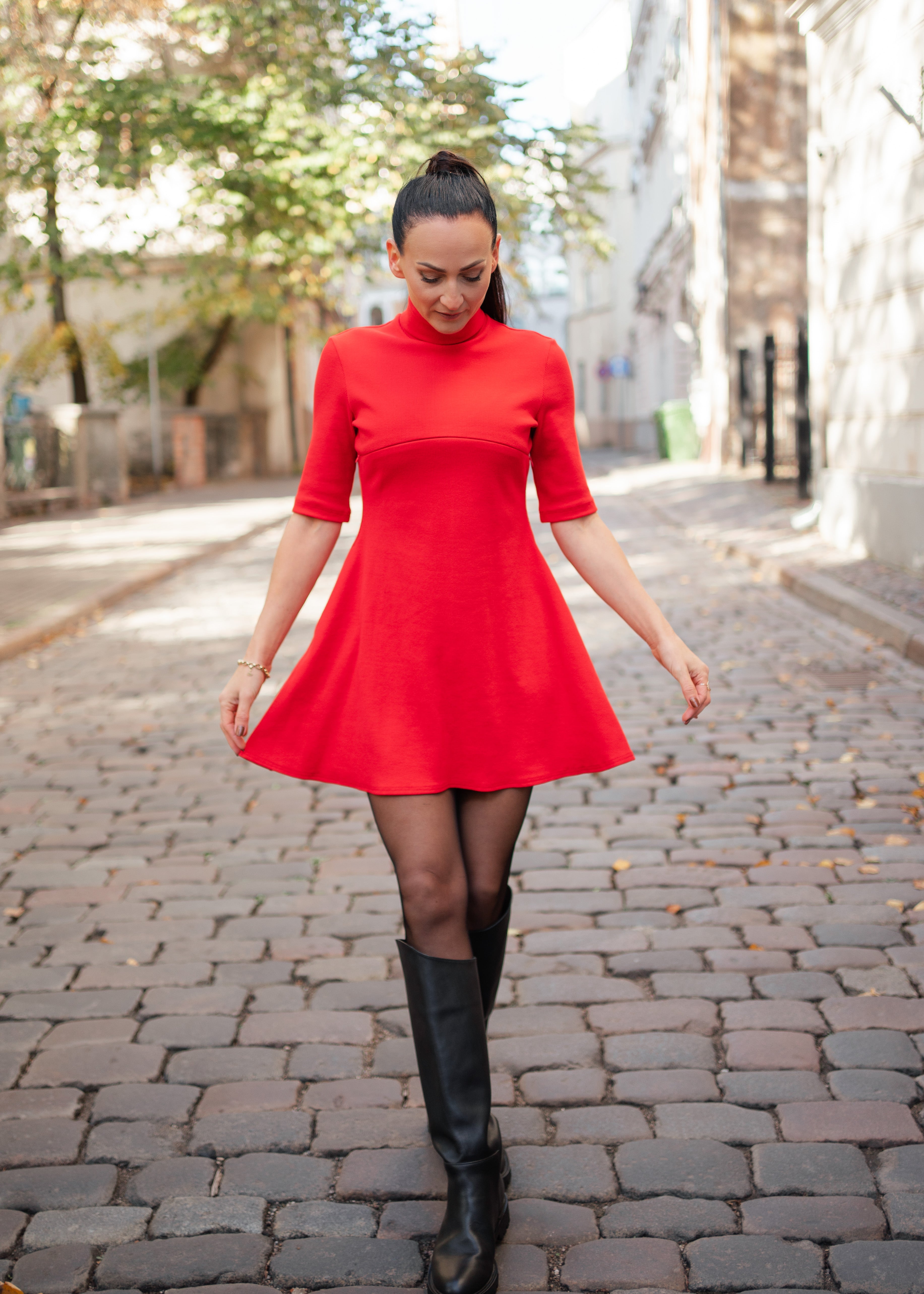 Mini Turtleneck Cocktail Dress Elegant Short Dress with Pockets