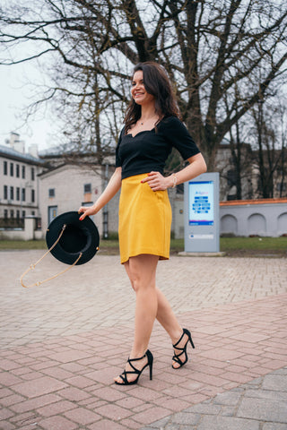 Short sleeved top